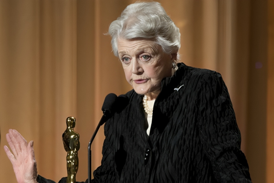 angela lansbury net worth